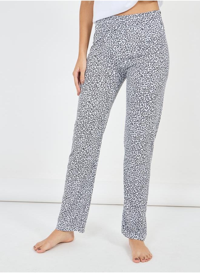 Styli - Leopard Love Print T-Shirt & Pyjama Set - Image 1