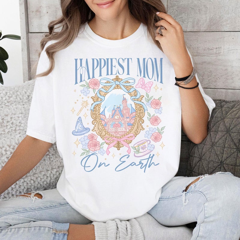 InterStellux Happiest Mom On Earth Shirt - Mom Tshirt - Mother T-Shirt - Mothers Day Shirts - Magical Shirts - Gifts for Mother's Day (White,XL) - Image 4