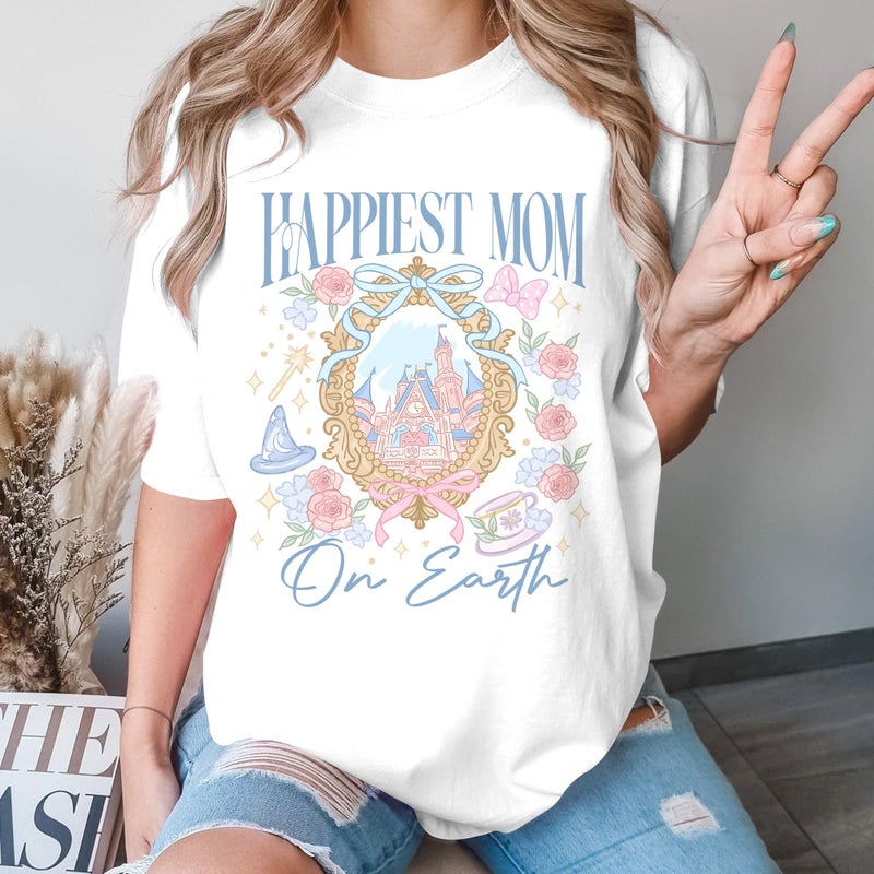 InterStellux Happiest Mom On Earth Shirt - Mom Tshirt - Mother T-Shirt - Mothers Day Shirts - Magical Shirts - Gifts for Mother's Day (White,XL) - Image 5