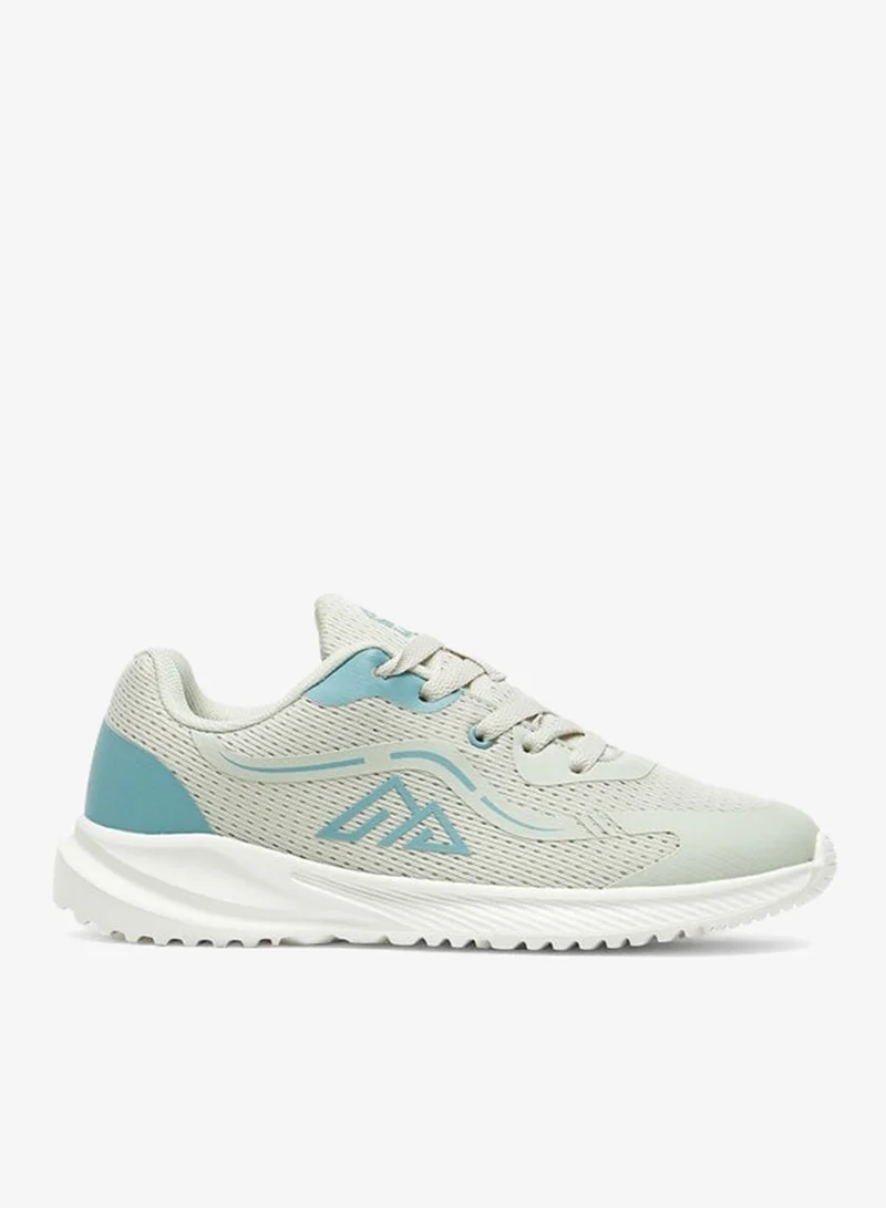 Sports Shoes with Lace-Up Closure
