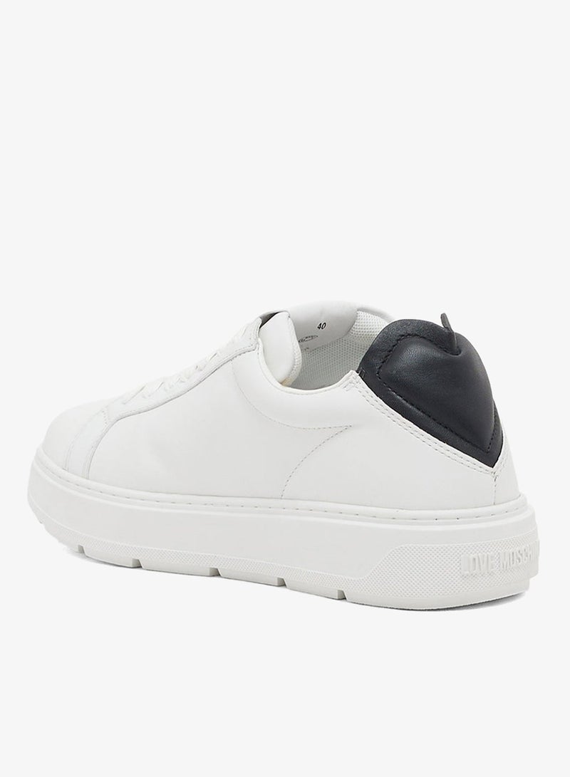 لوف موسكينو حذاء رياضي منخفض بشعار - Image 3