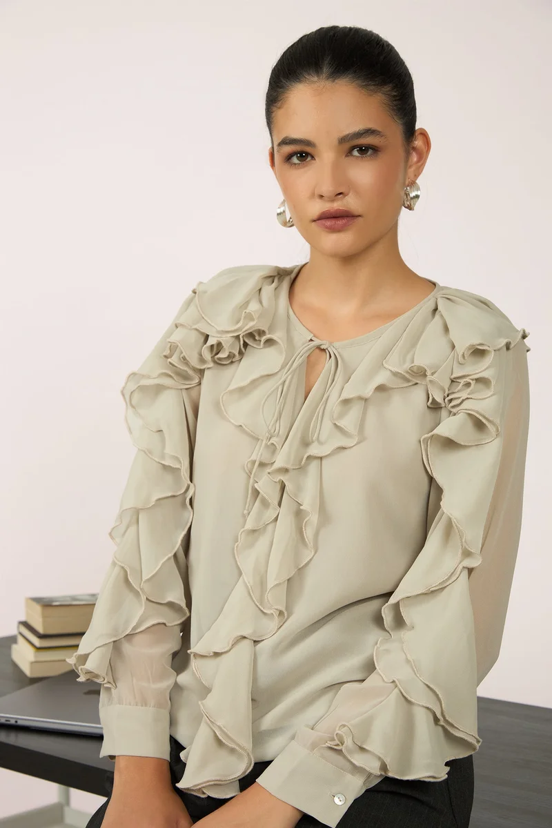 Virgio VIRGIO Georgette Ivory Ruffle Blouse
