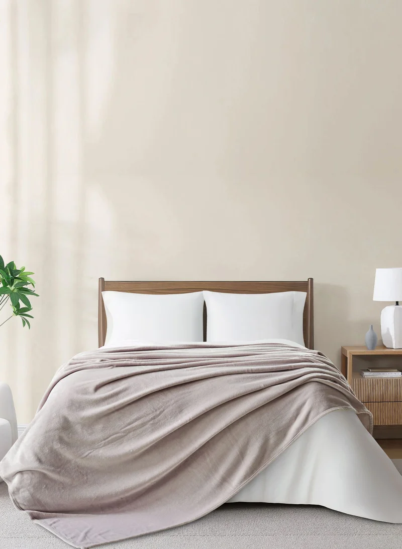 Donetella Fleece Blanket, King Size 210x240 cm, 300 GSM, Lightweight Ultra Soft & Warm Solid Throw Blanket, Cozy  for Sofa, Bed & Couch