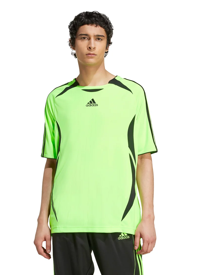 adidas Originals Adicolor Teamgeist Loose T-Shirt