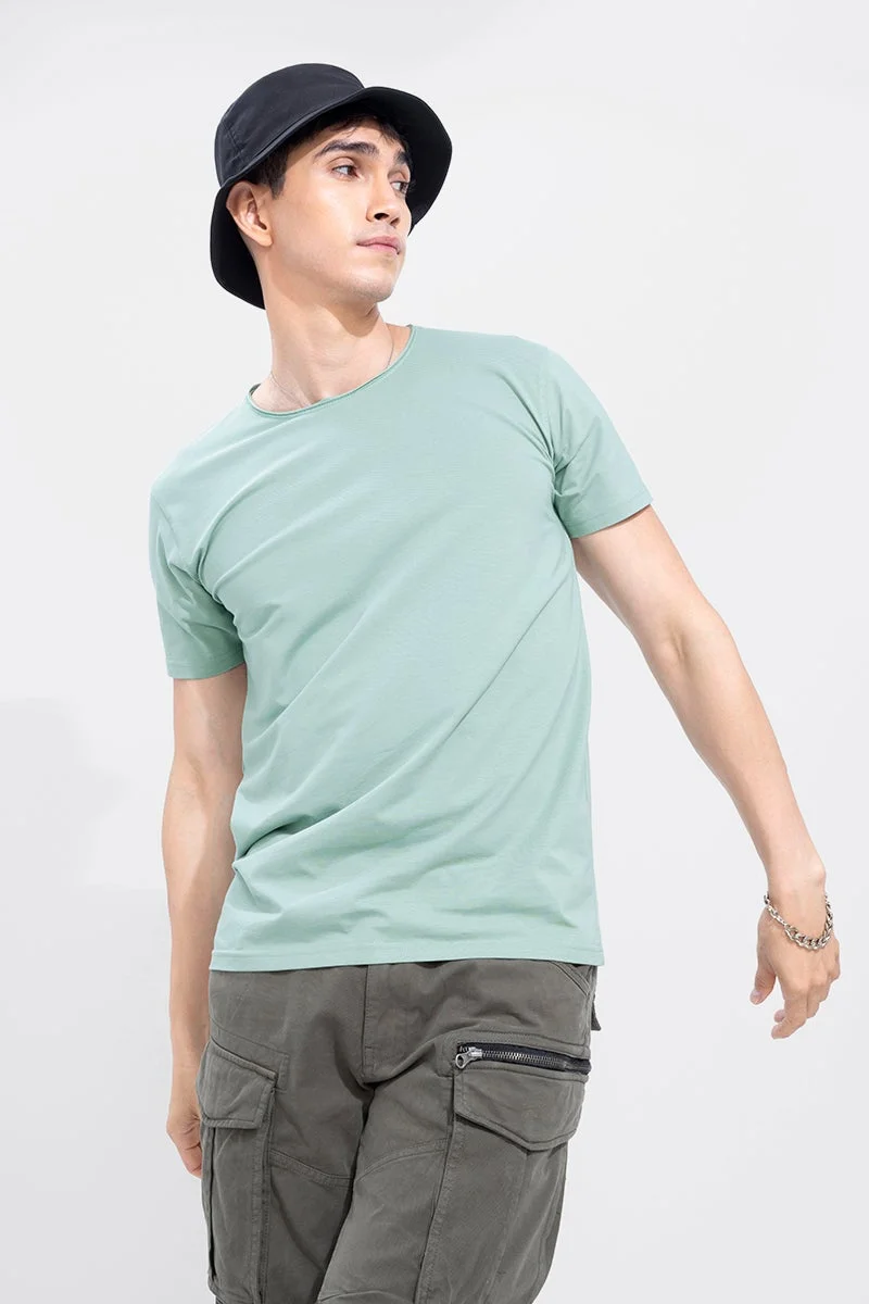 SNITCH Green Solid Half Sleeve Slim Fit Casual T-Shirt
