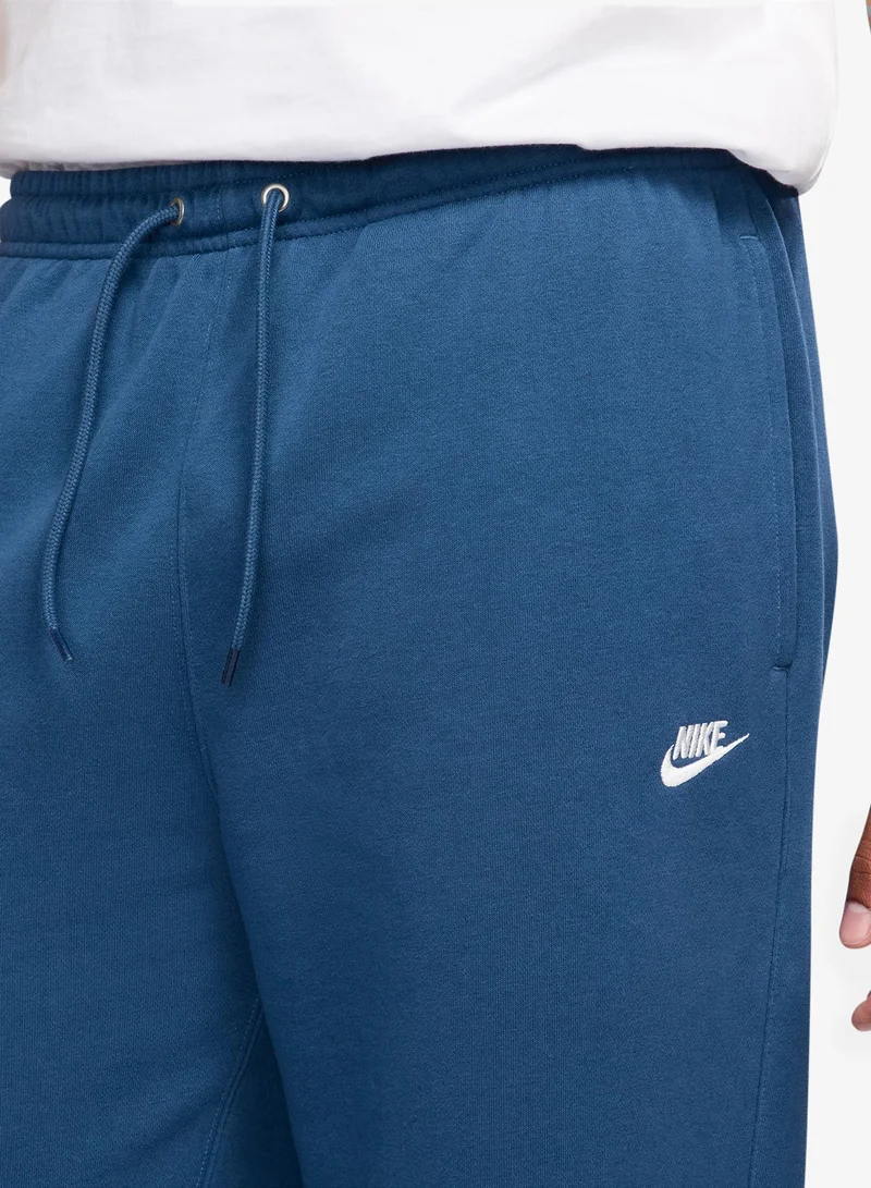 Nike Club Fleece Oversized Sweatpants