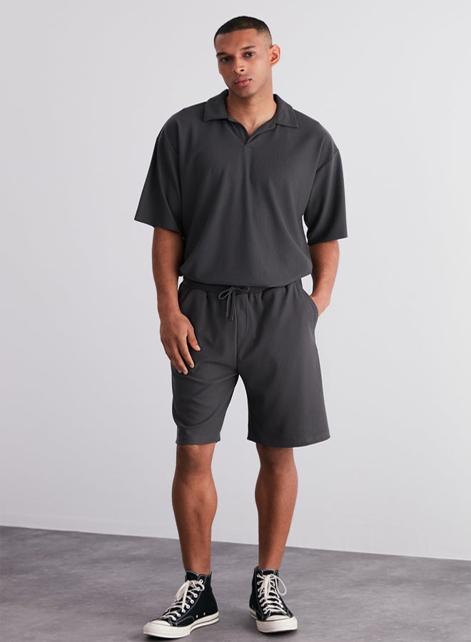 trendyol Premium Smoke Oversize/Wide Cut Textured Wrinkle-Free Ottoman Shorts - Image 4