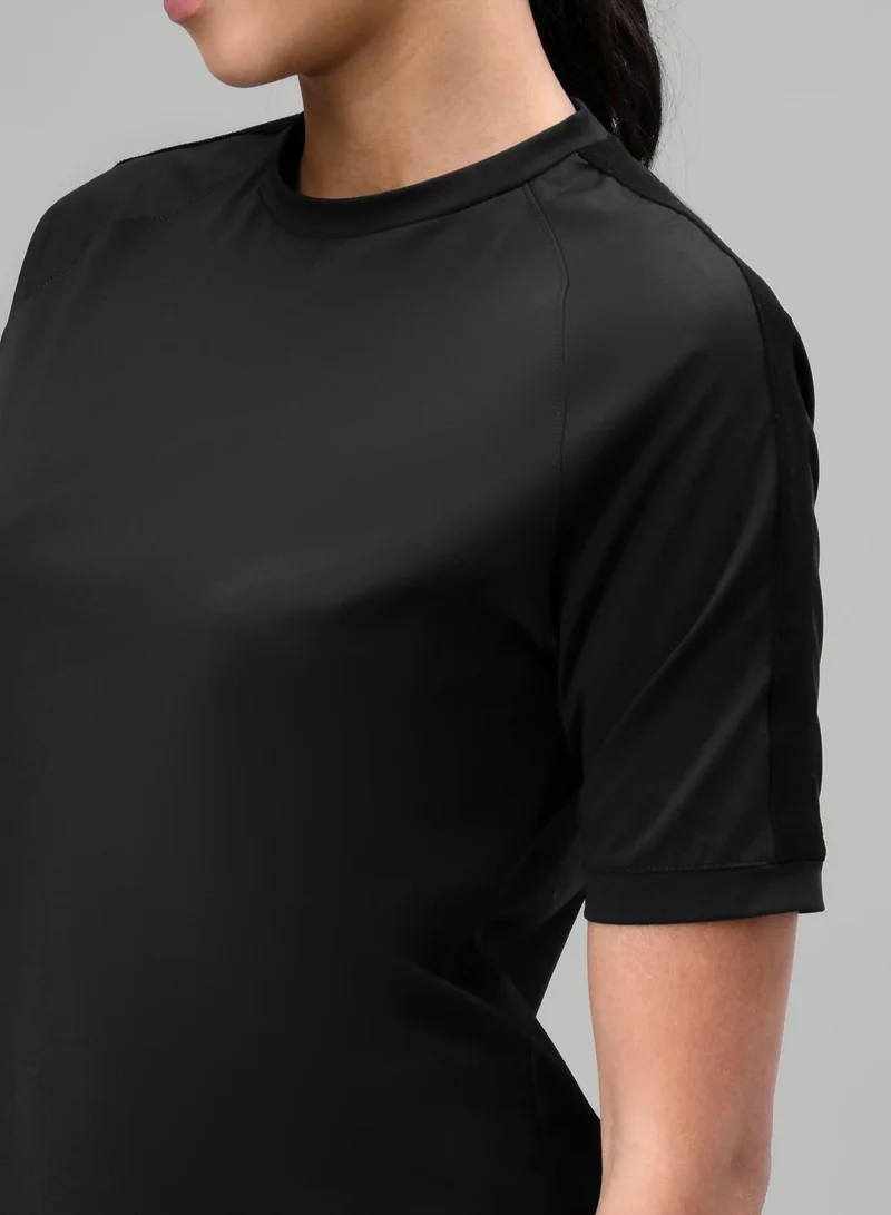 Kayanee Short Sleeve Tee