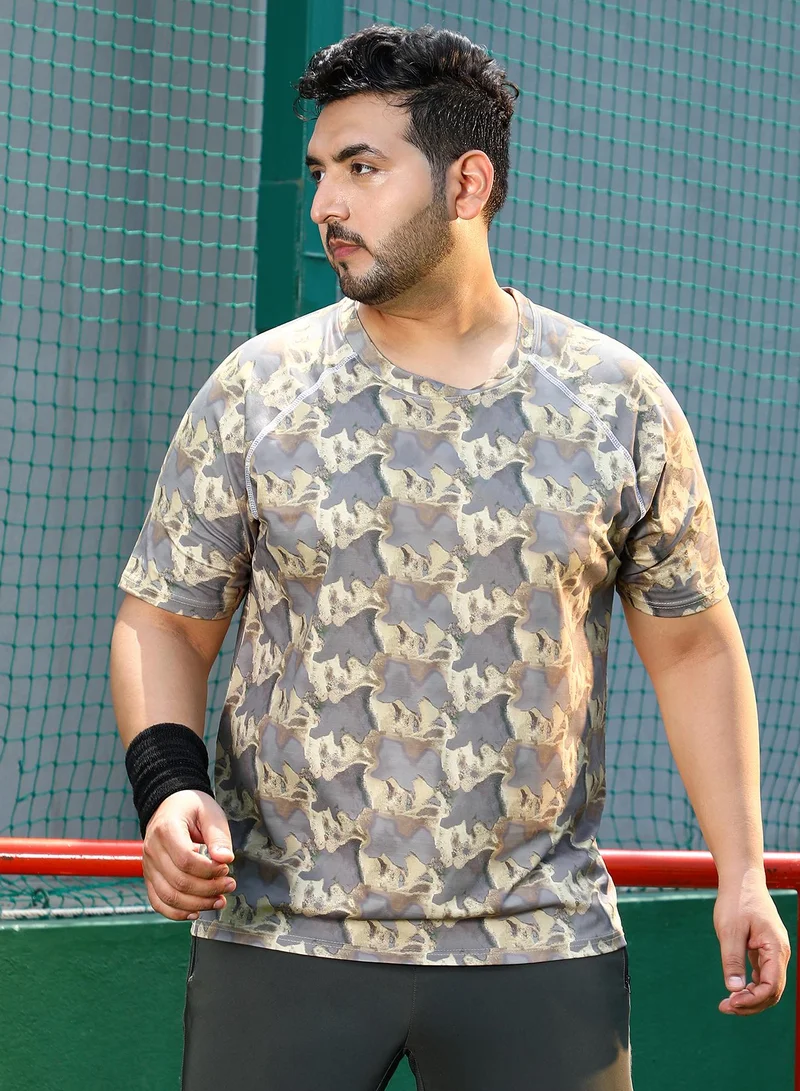 انستافاب بلس تيشيرت رجالي Instafab Plus رمادي فاتح وبني رمادي بياقة دائرية وأكمام قصيرة، مقاس كبير، مريح للارتداء اليومي