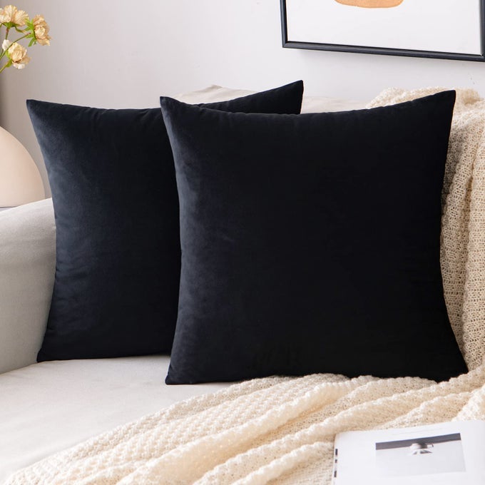PACK OF 2 VELVET THROW PILLOW COVERS DECORATIVE SQUARE PILLOWCASE SOFT SOLID CUSHION CASE FOR SOFA BEDROOM CHAIR CAR 20X20 INCH BLACK