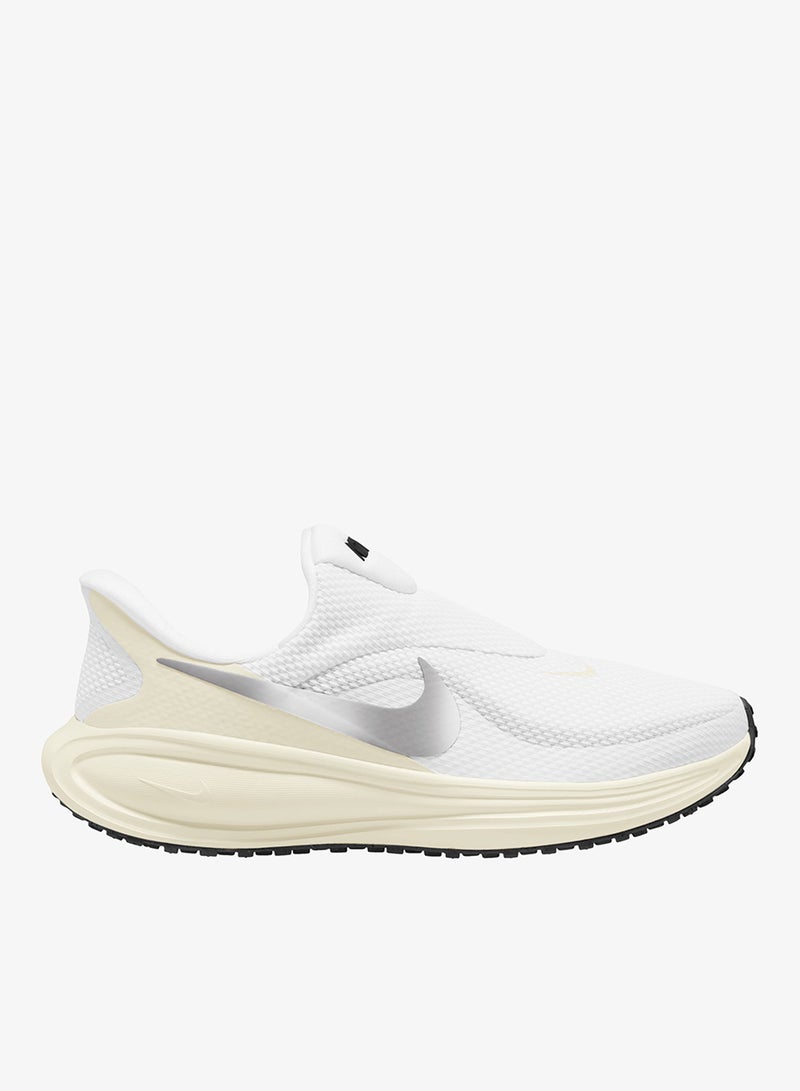 Nike Revolution 8 Easyon - Image 2