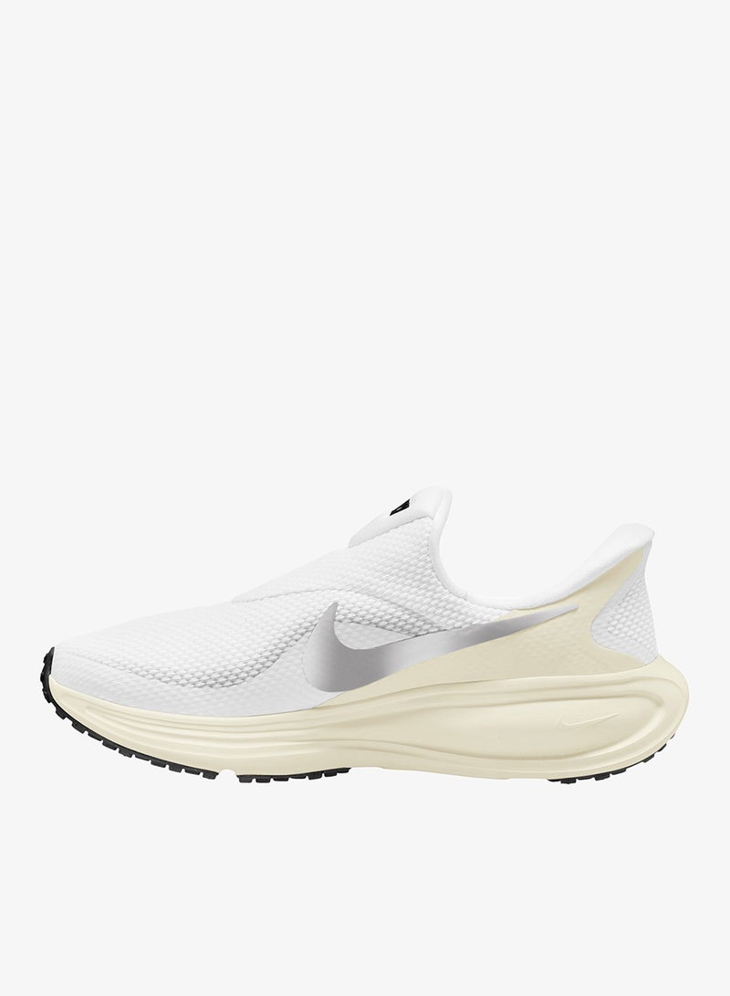 Nike Revolution 8 Easyon - Image 1