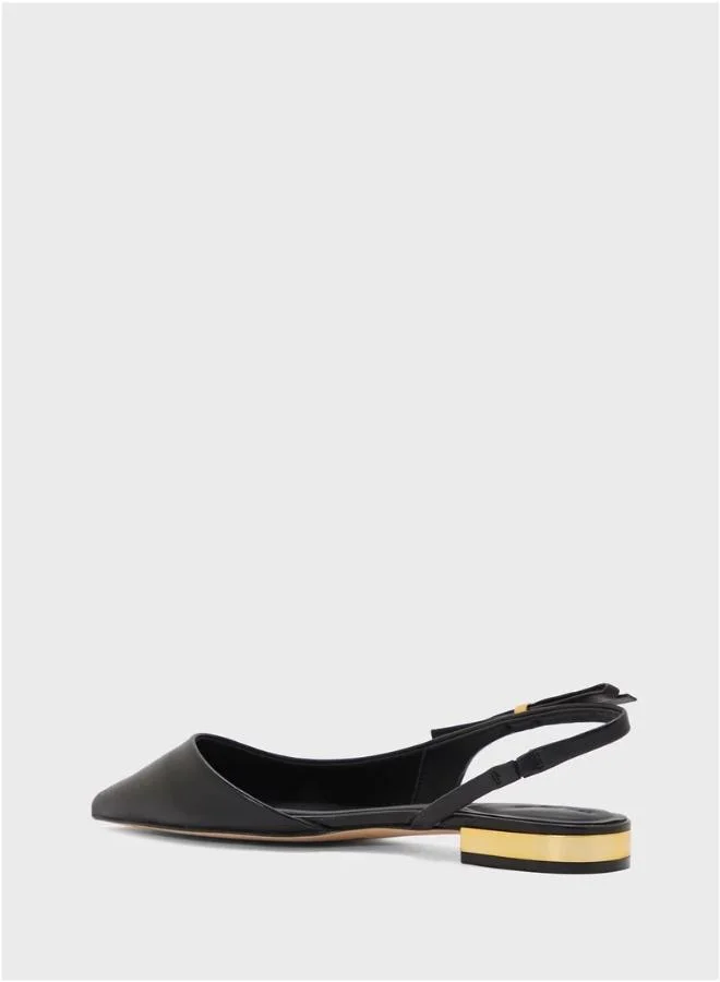 تيد بيكر حذاء سلاسل خلفي