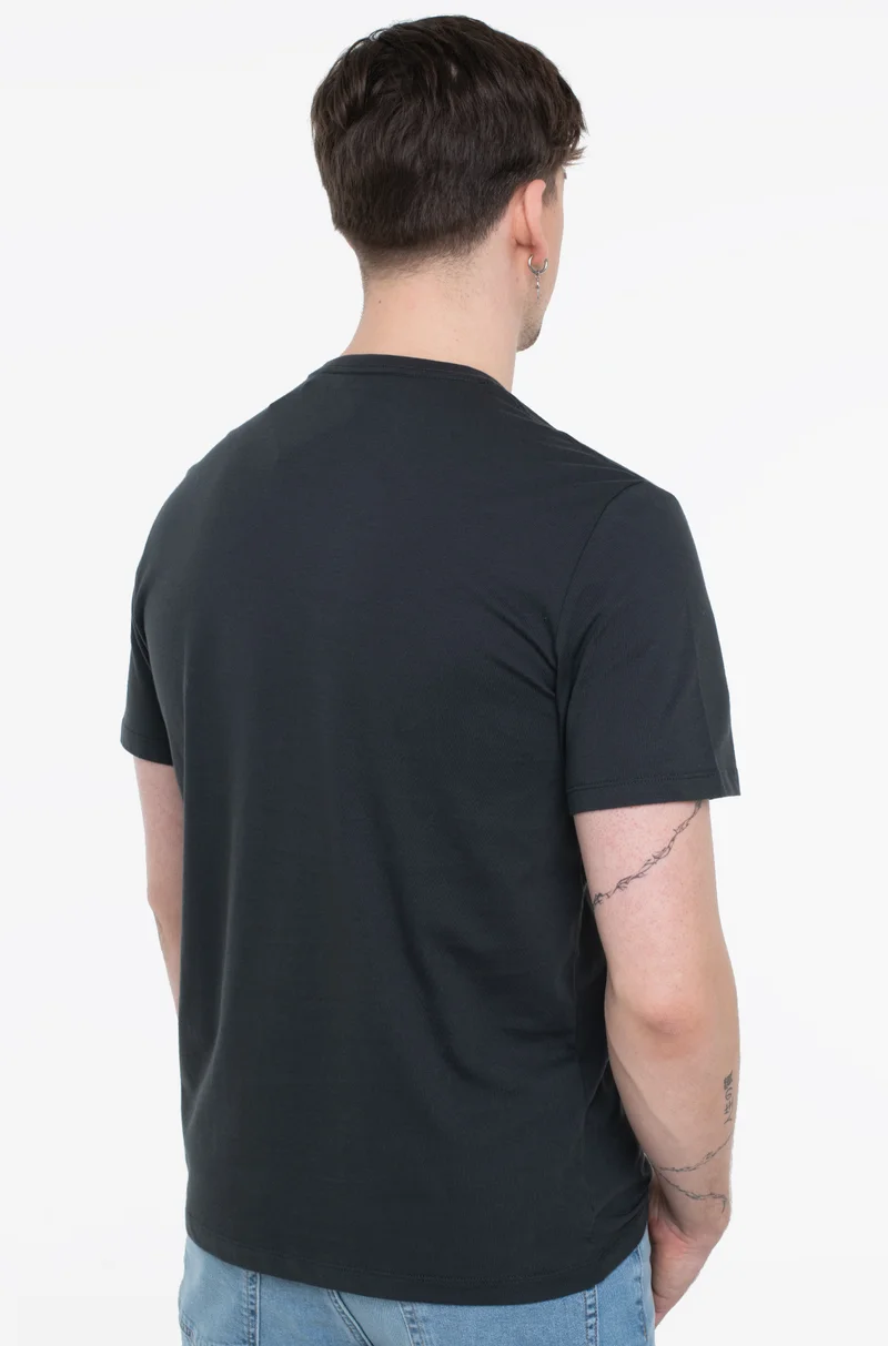 كالفن كلاين جينز Graphic Short Sleeve T-Shirt