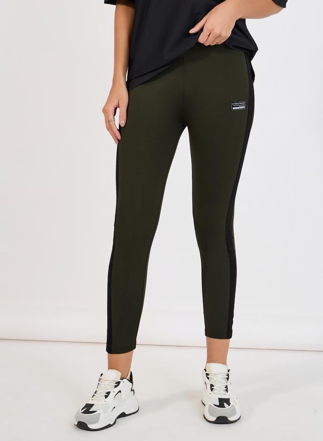 Styli Oversized T-Shirt with Chest Print & Fitted Leggings Co-Ords Set  - Image 5