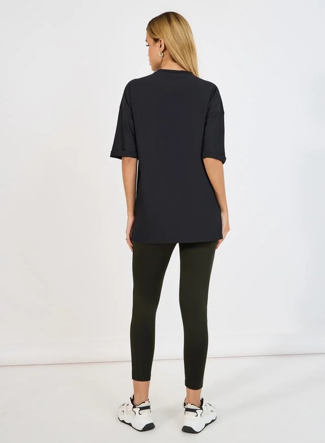 Styli Oversized T-Shirt with Chest Print & Fitted Leggings Co-Ords Set