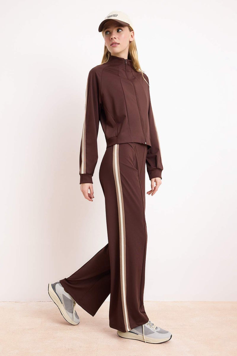 trendyol Brown Striped Diver/Scuba Fabric Knitted Sports Sweatpants Thmss26Ea00002 - Image 1