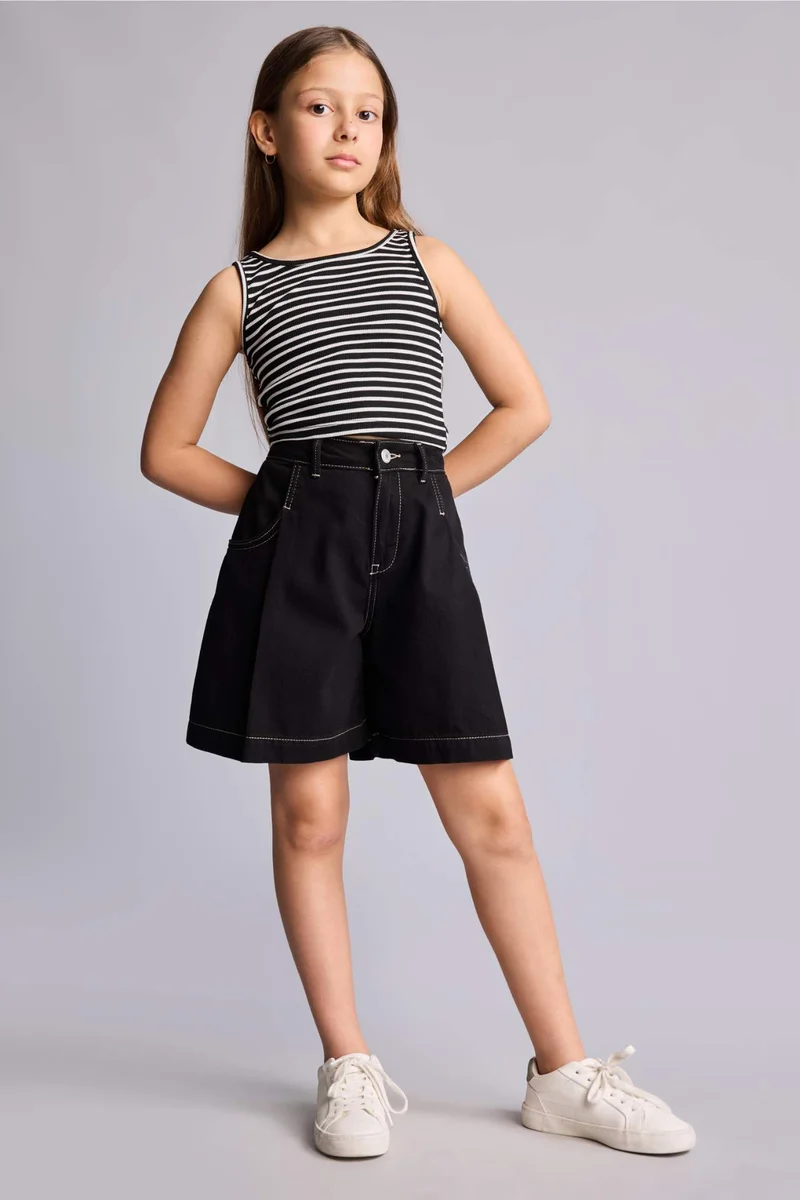 ديفاكتو Girl Shorts