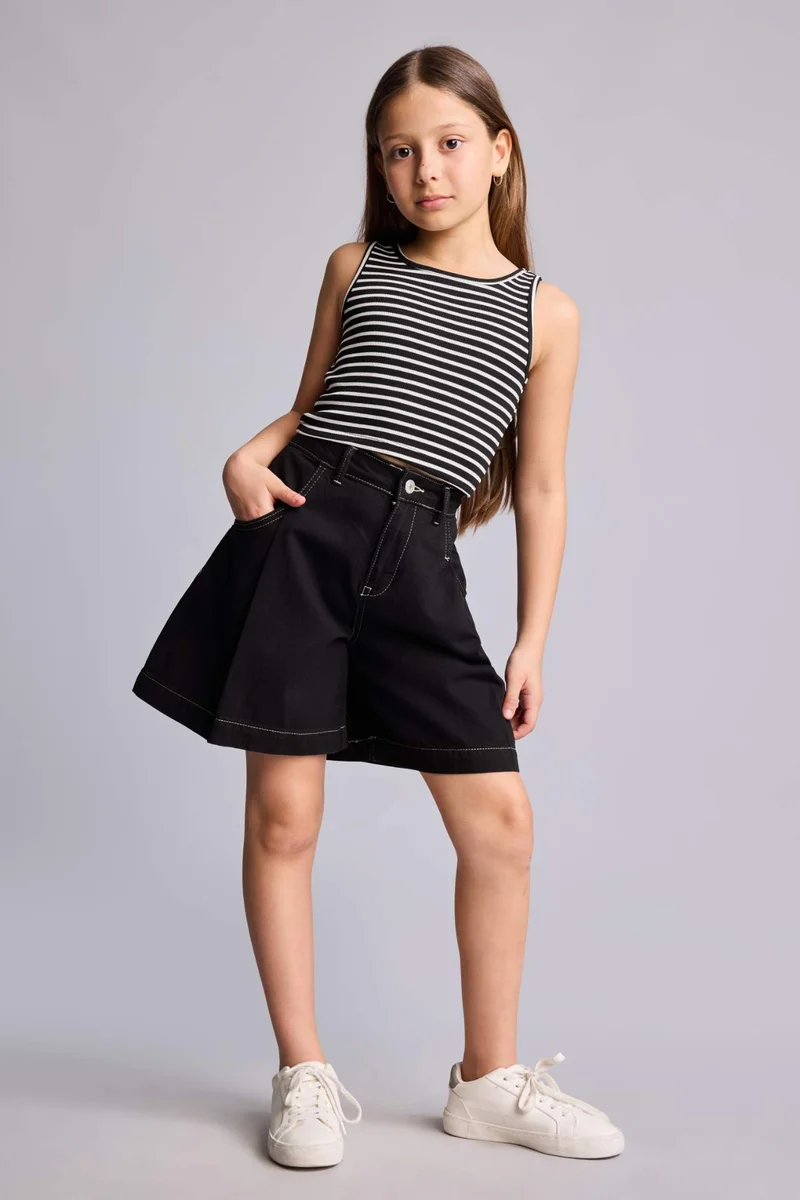 ديفاكتو Girl Shorts