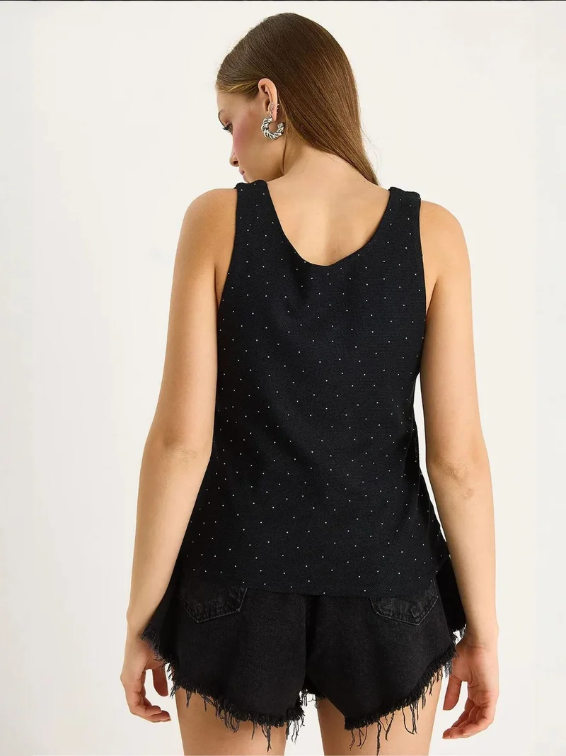 Bianco Lucci Black LUCCI Floral U Collar Sleeveless Top for Women | Best Price UAE