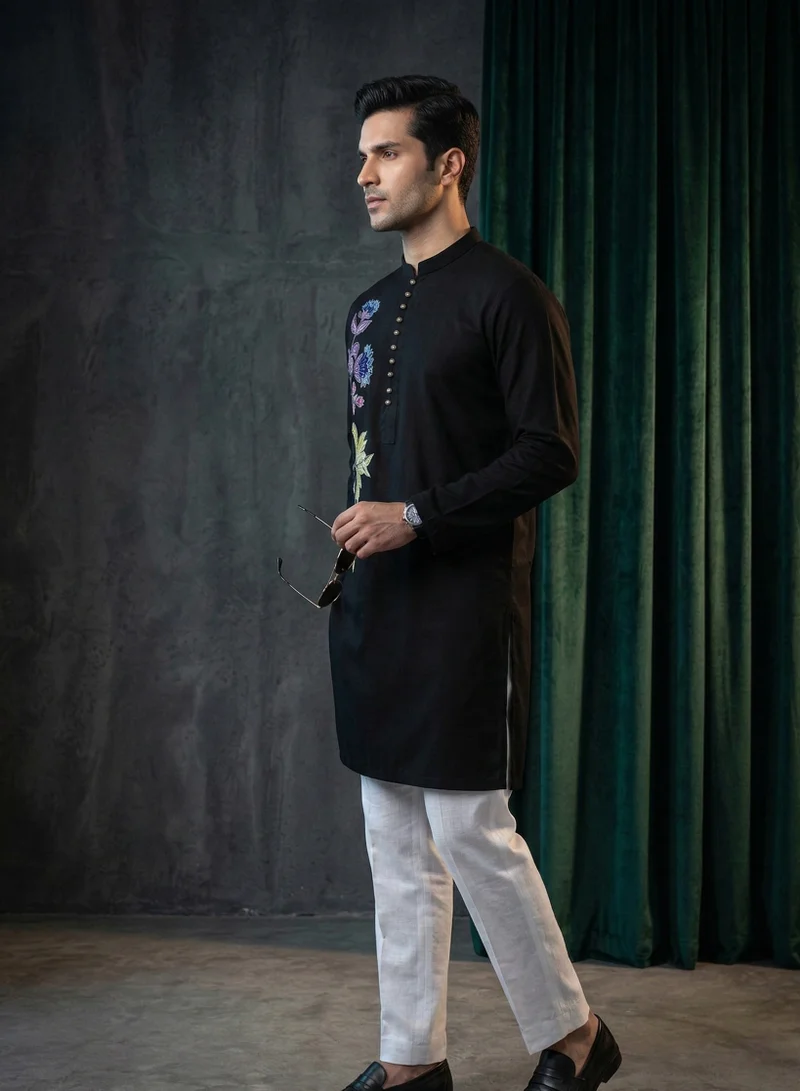 Lehar Elegant Black Floral Printed Kurta Set with White Trousers