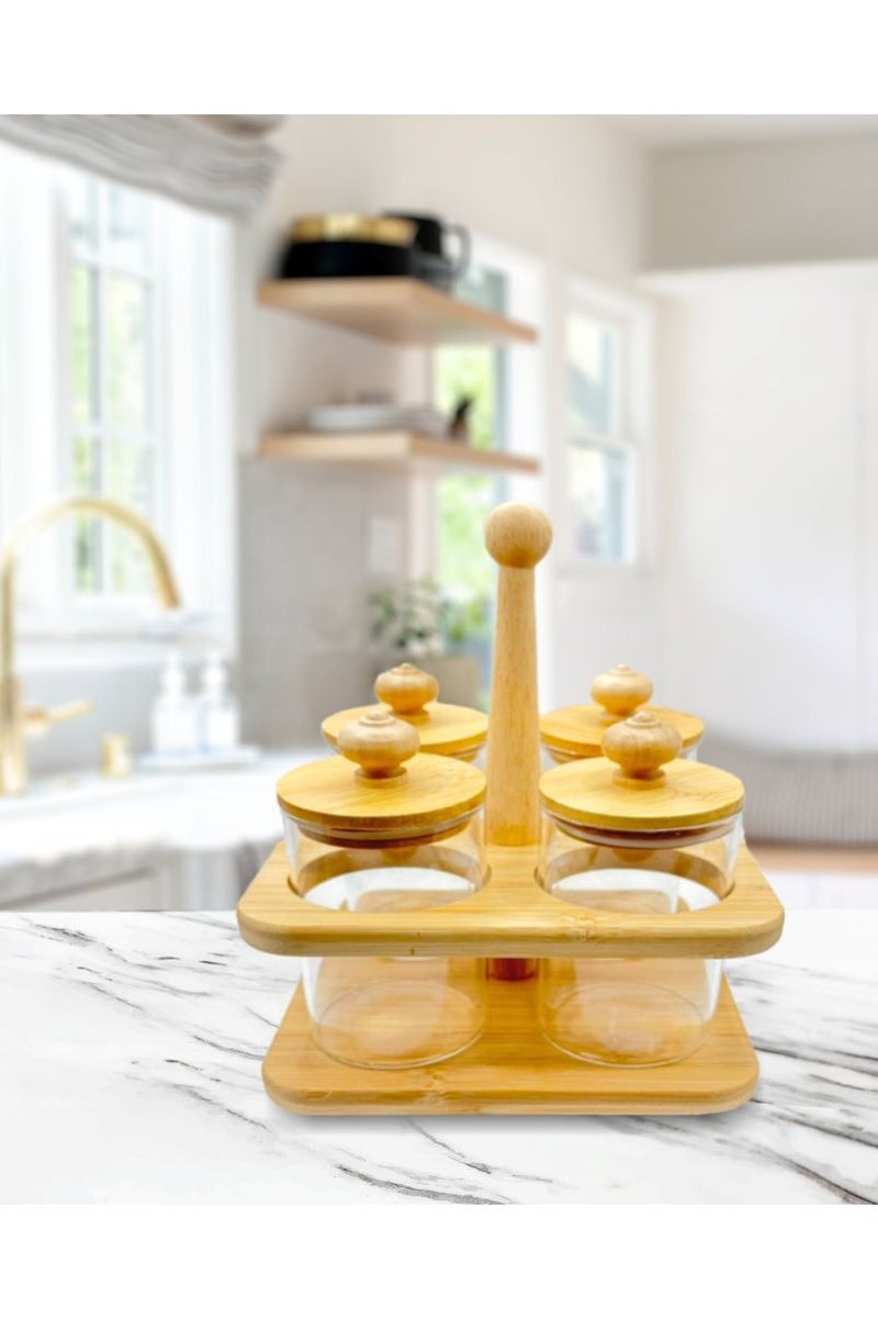 ايرس 4 برطمانات زجاجية مع رف خشبي دوار - حاويات لتخزين التوابل والبقوليات والمكسرات والفواكه المجففة - حامل من الخيزران بأغطية خشبية محكمة الإغلاق لتخزين منضدة المطبخ وغرفة الطعام والمخزن - Image 2