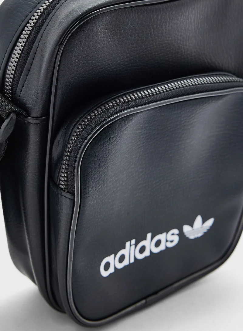 adidas Originals Essential Shoulder Bag