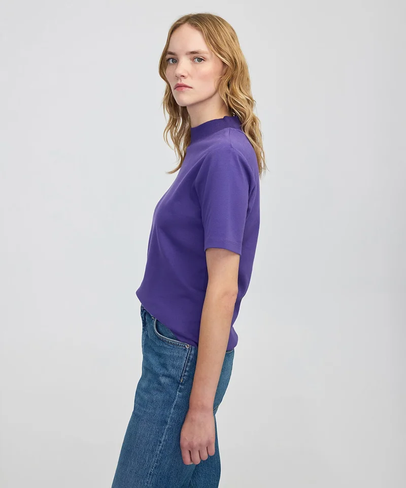 ابيكول Ribbed Neck T-Shirt