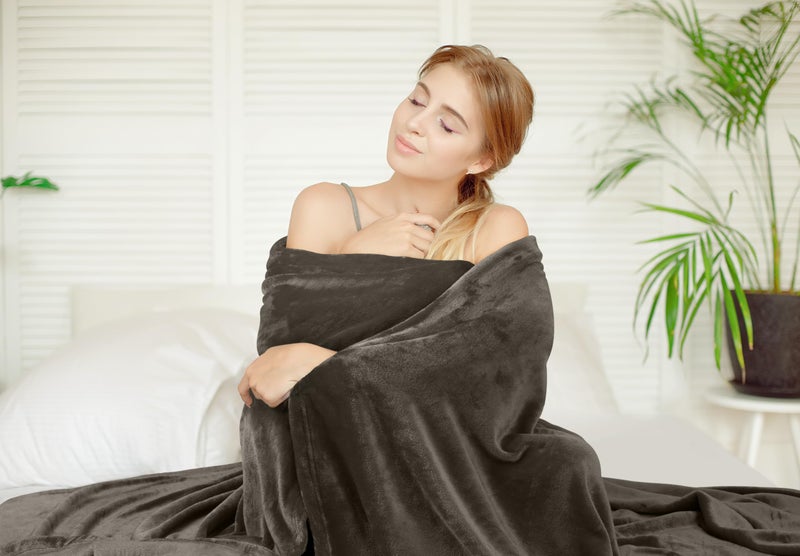 Utopia Bedding Fleece Blanket Queen Size Brown 300GSM Luxury Fuzzy Soft Anti-Static Microfiber Bed Blanket (90x90 Inches) - Image 4