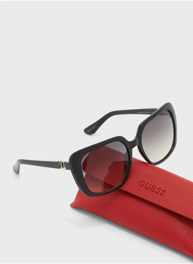 GUESS Oversized Sunglasses
