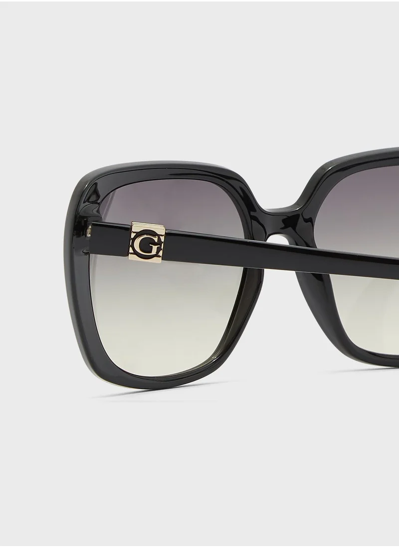 GUESS Oversized Sunglasses