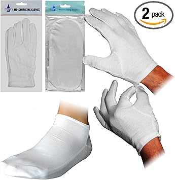 Source Source Super Soft Beauty Moisturising Cream Retainer Twin Pack 1 Pair Gloves 1 Pair Socks  - Image 1
