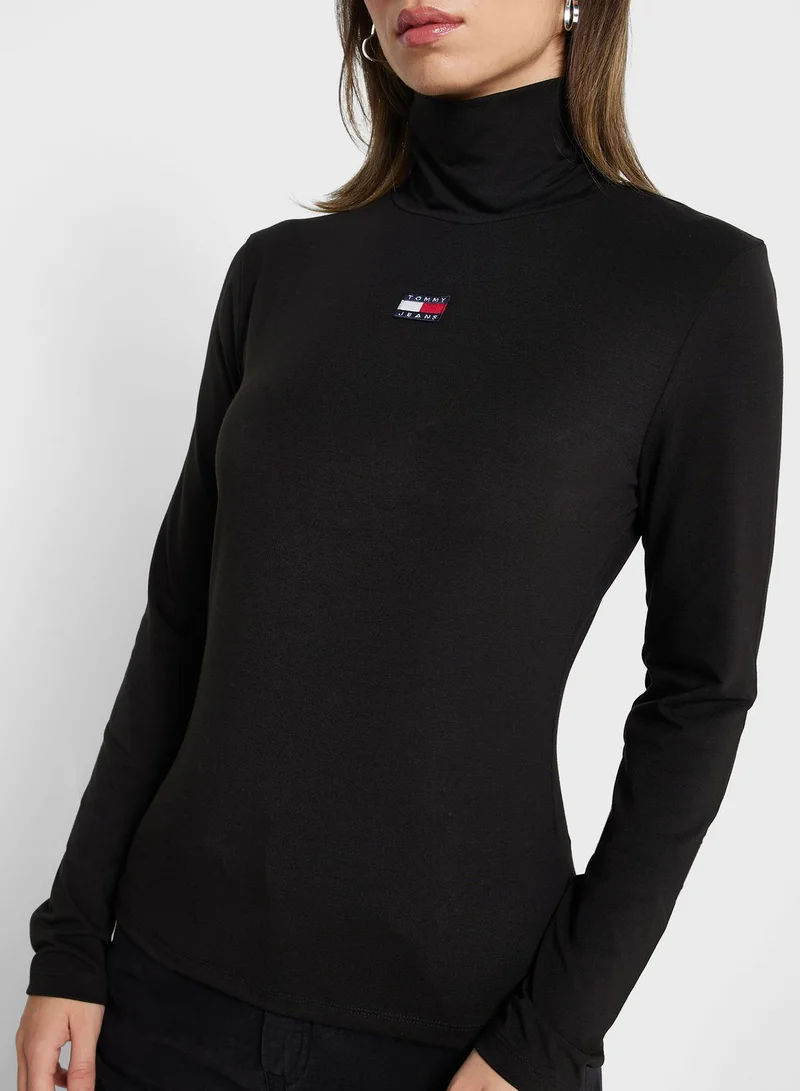 TOMMY JEANS Turtle Neck Logo Sweatshirt