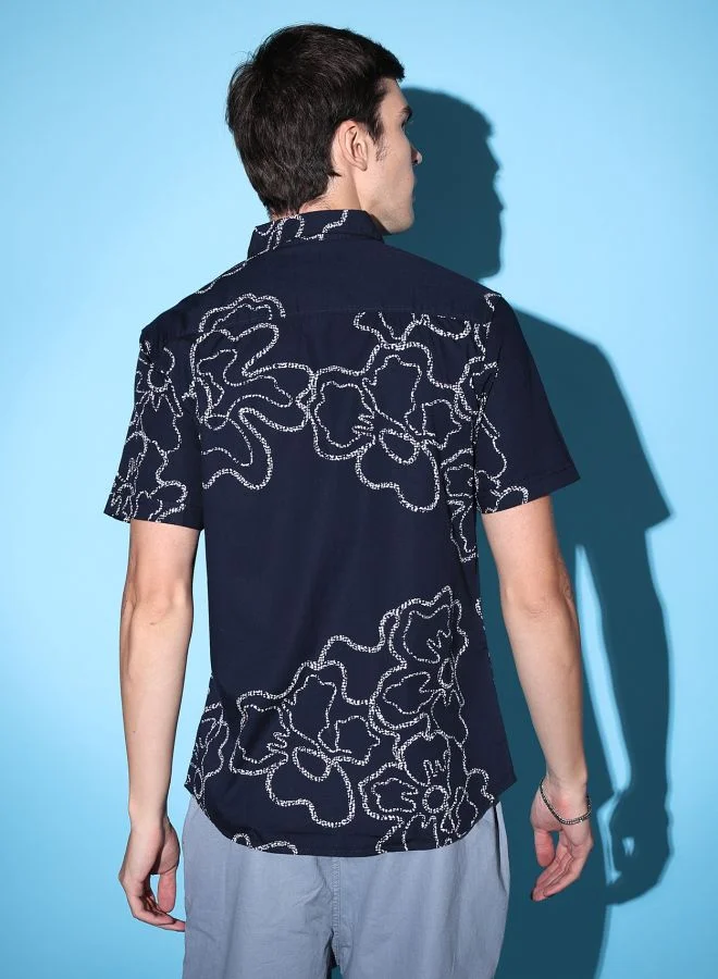 شركة المرآب الهندية Men Slim Fit Abstract Printed Half Sleeves Cutaway Collar Casual Shirt