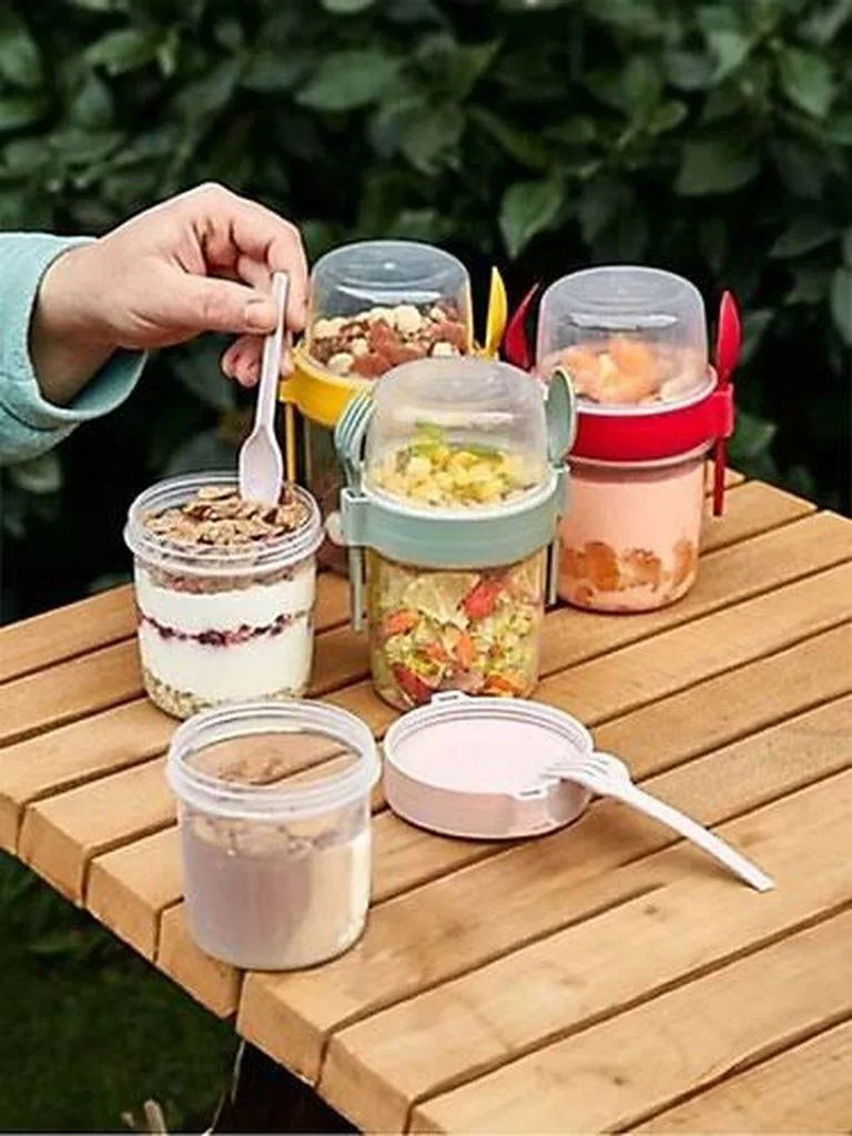 Hane216 Double Chamber - Portable Muesli with Fork and Spoon - Snack Container 1100 ml