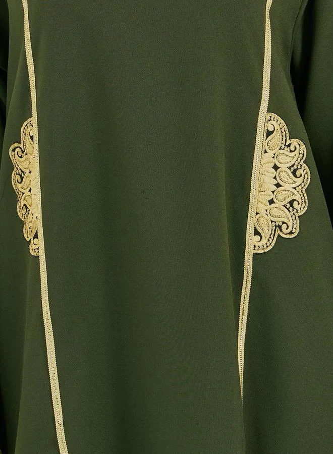 Styli Lace Detail Notch Neck A-Line Jalabiya