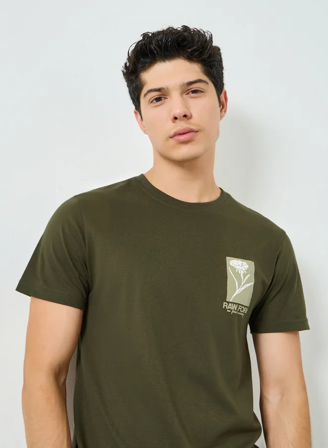 Styli Men Olive Graphic Print Crew Neck T-Shirt