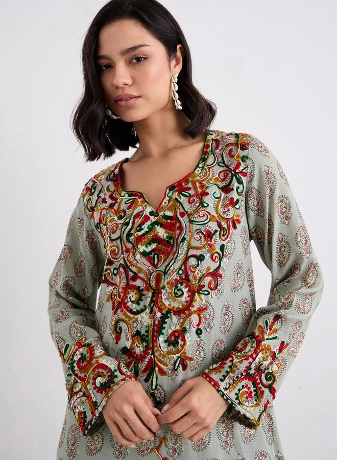 Styli Women Green Rayon Printed Jalabiya with Embroidery Detail