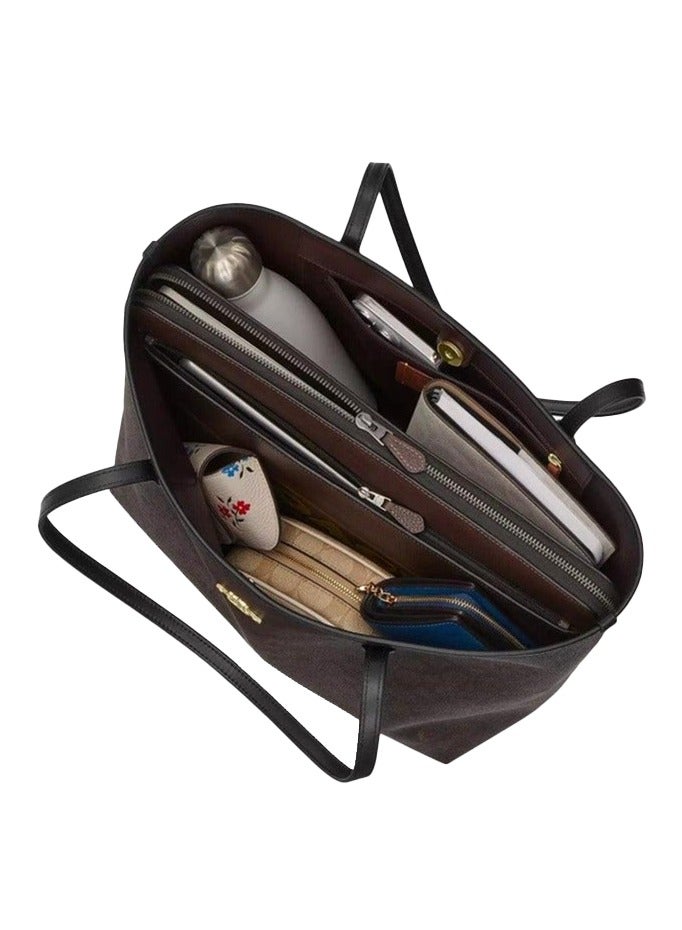 كوتش اوت ليت حقيبة توت COACH City من قماش مميز - Image 4