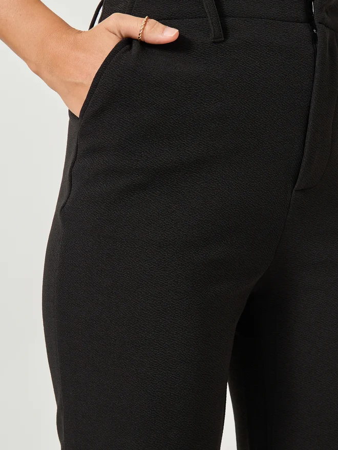 Styli Styli Solid Flat Front Low Rise Flared Pants