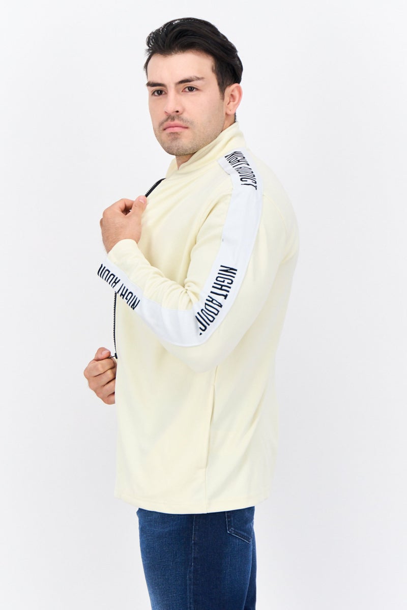 Night Addict سويت شيرت للرجال بأكمام طويلة وياقة عالية، شعار العلامة التجارية، كريمي - Image 2