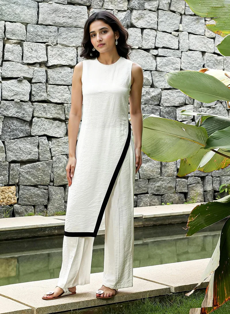 QISSA Women's Daisy White Contrast Tilt Kurta Set