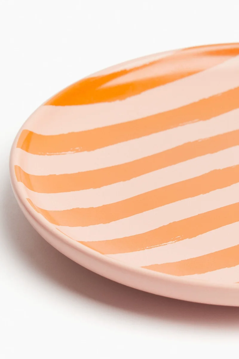 اتش اند ام صحن مقبّلات مخطط من البورسلان