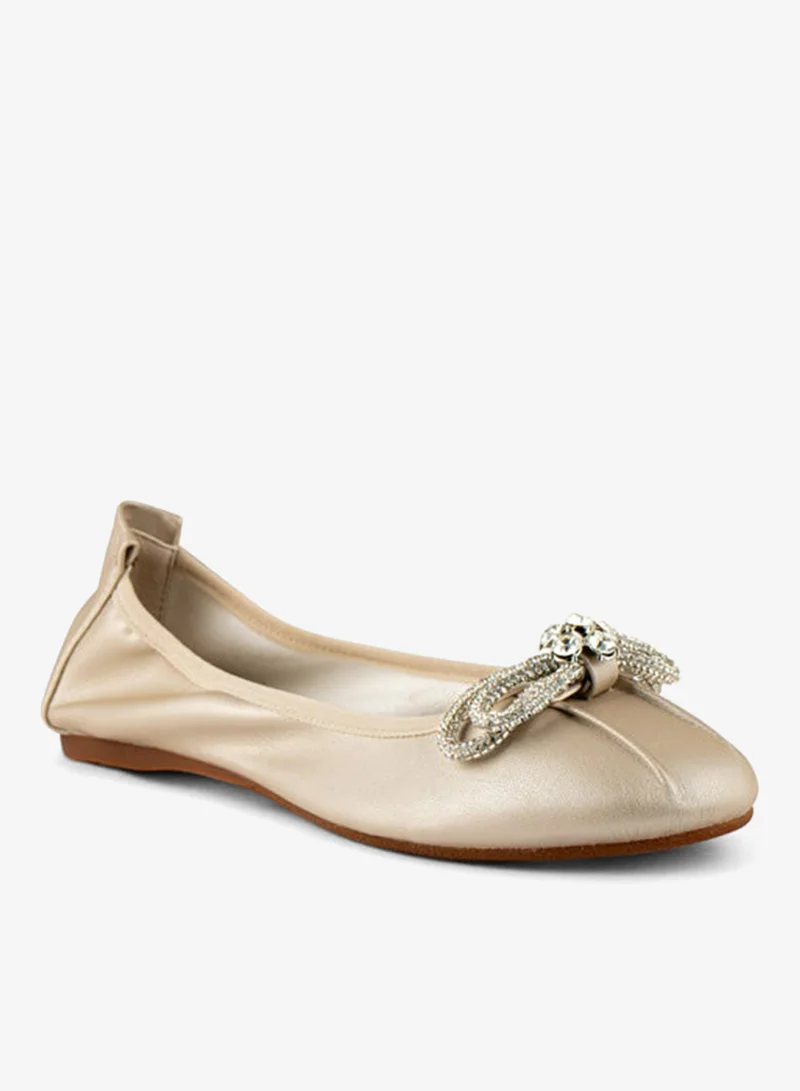 Vincci Women Pointed-toe Flat Pumps