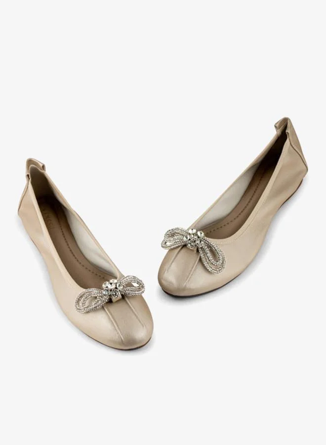 Vincci Gold Women Pointed-toe Flat Pumps for Women | Best Price UAE