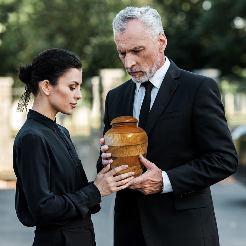 Everlight Memorials Handcrafted Wooden Urn for Ashes Adult Male â€“ Large Cremation Urns for Human Ashes Adult Man & Women â€“ Memorial Funeral Wood Urn for Home Display, or Burial - Image 5