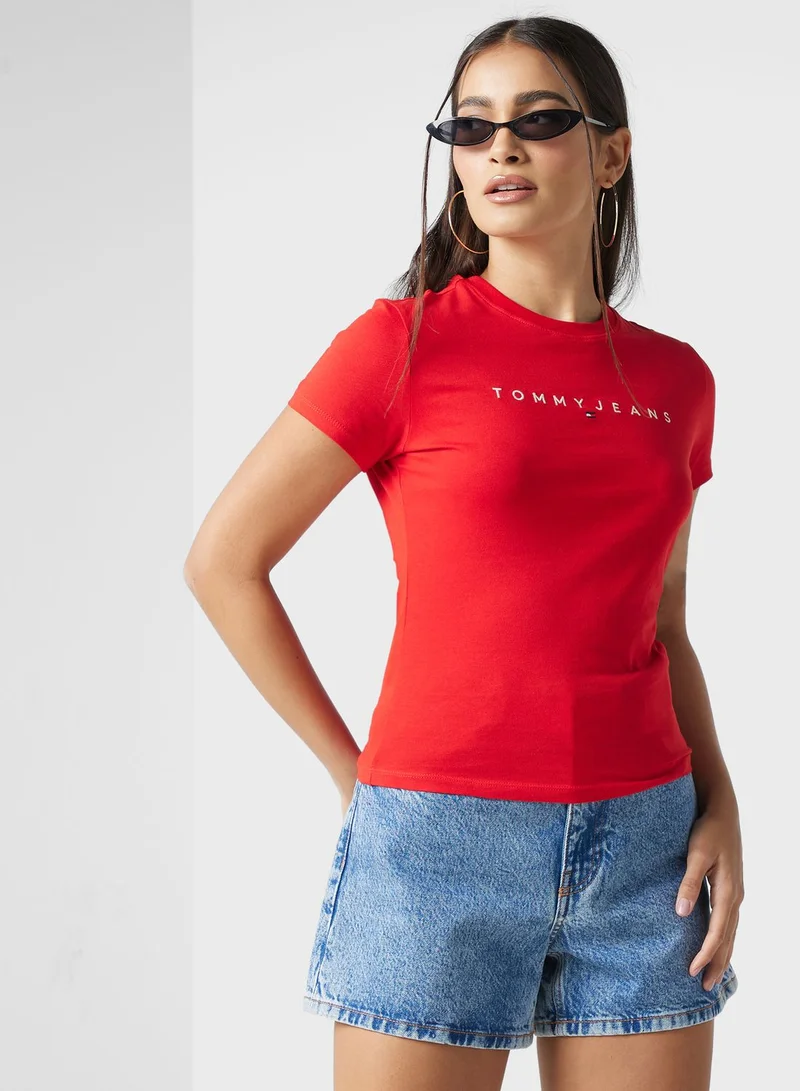 TOMMY JEANS Crew Neck Logo Printed T-Shirt