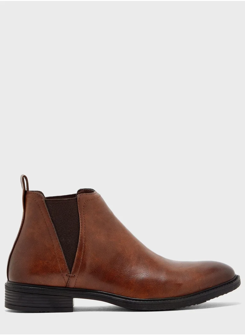 Robert Wood Faux Leather Chelsea Boots