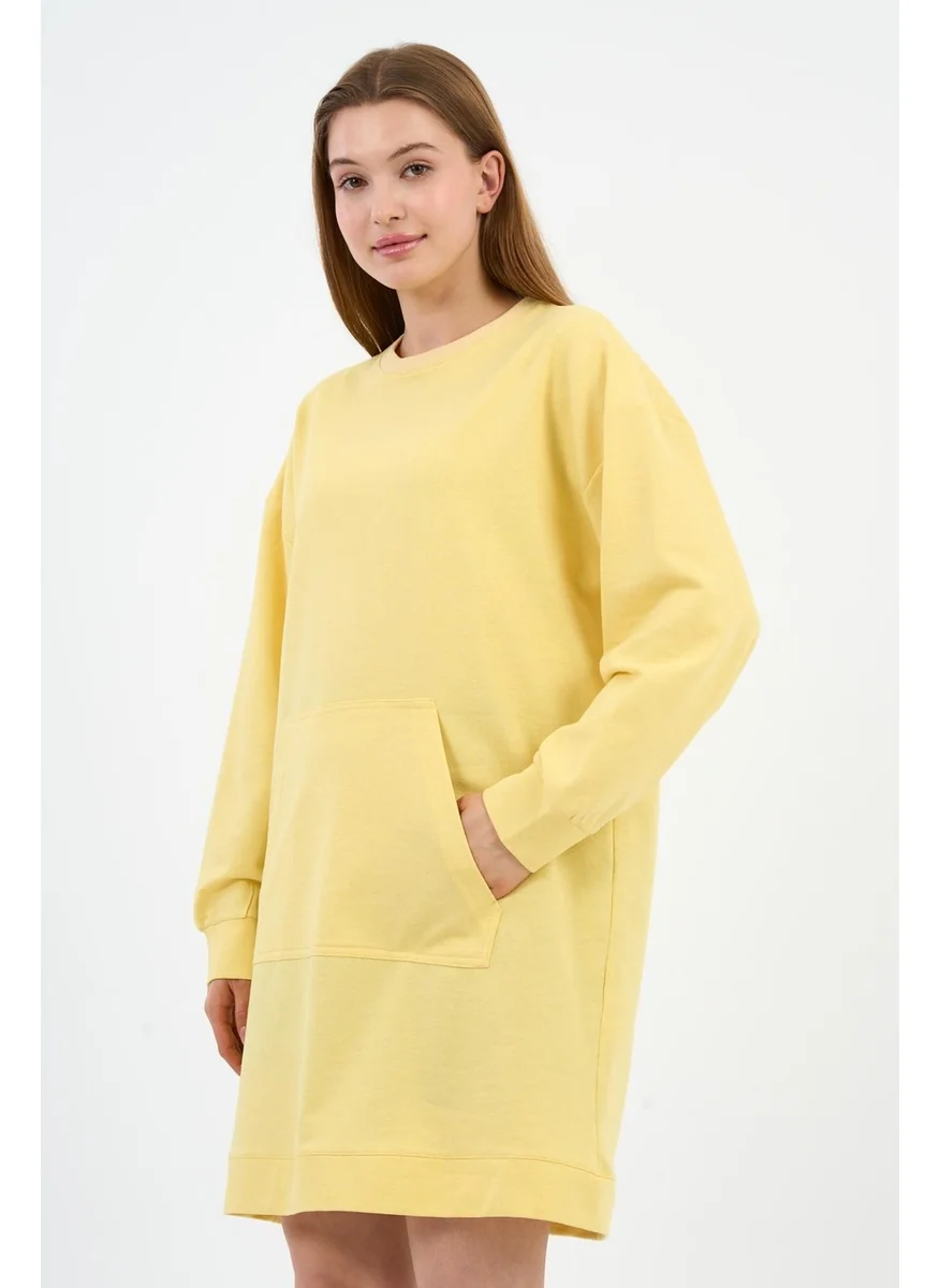 الكسندر جاردي Women's Kangaroo Pocket Oversize Tunic (B24-00225)