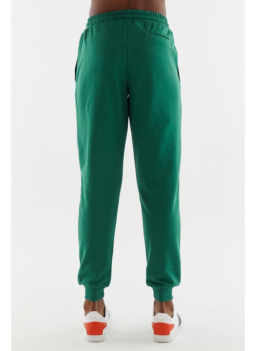 UNITED COLORS OF BENETTON Men's Jogger Pants  - Image 4